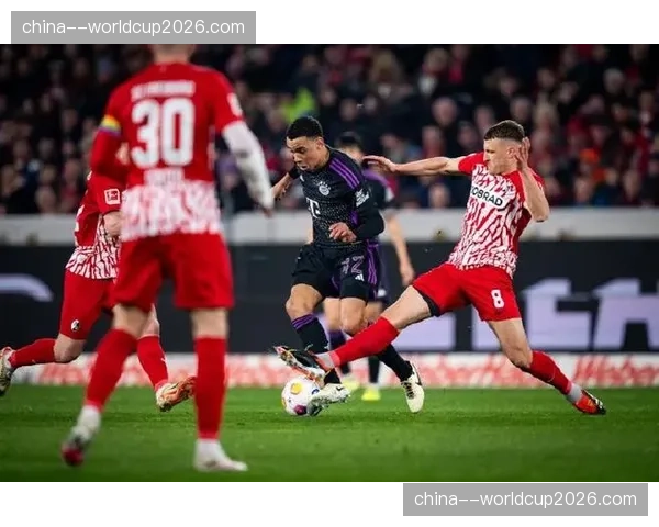 拜仁慕尼黑2-0击败弗赖堡，成就国内赛事双冠王